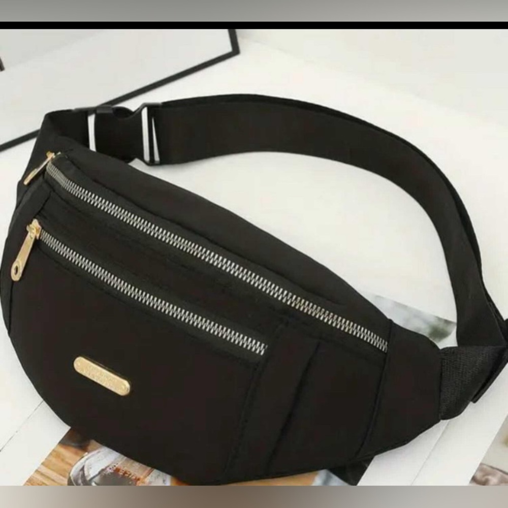 NWOT Woman crossbody bag